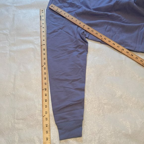 Fila Long Sleeve Crew Neck Sweatshirt with Pockets Purple XXL NWT - Picture 6 of 10